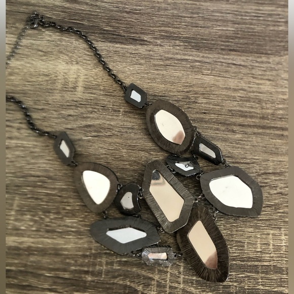 Chunky Statement Necklace - Picture 9 of 9